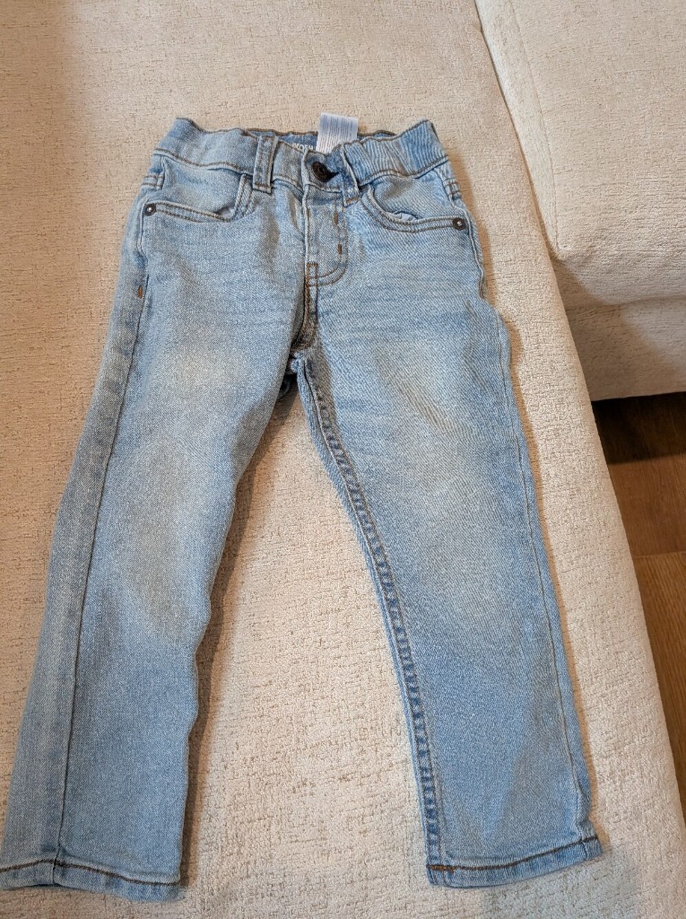3T Boys Bundle Of 3 Jeans And 2 Short